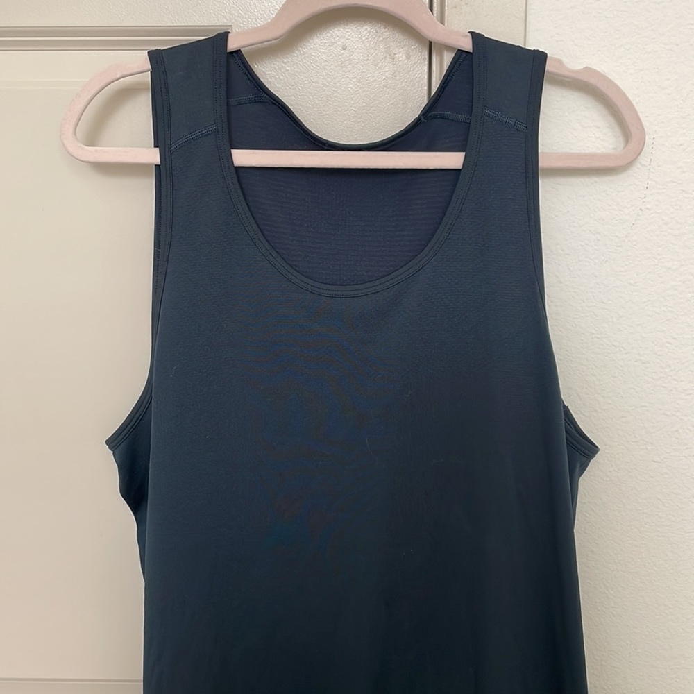 Lululemon navy blue tank
